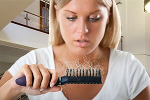 Витамины от выпадения волос у женщин. Фото.